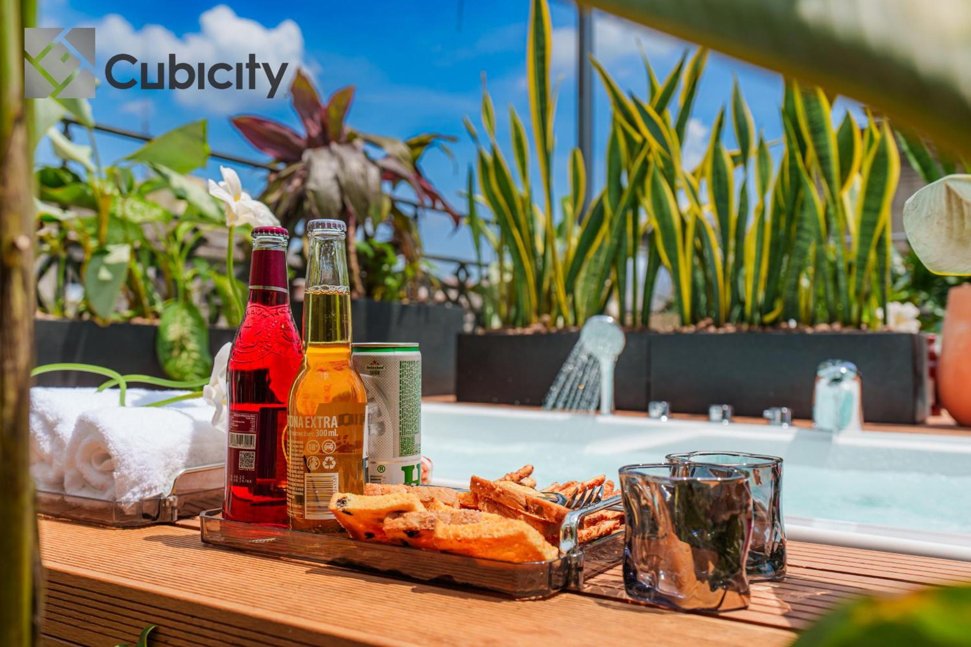 Aparthotel Cubicity Street House